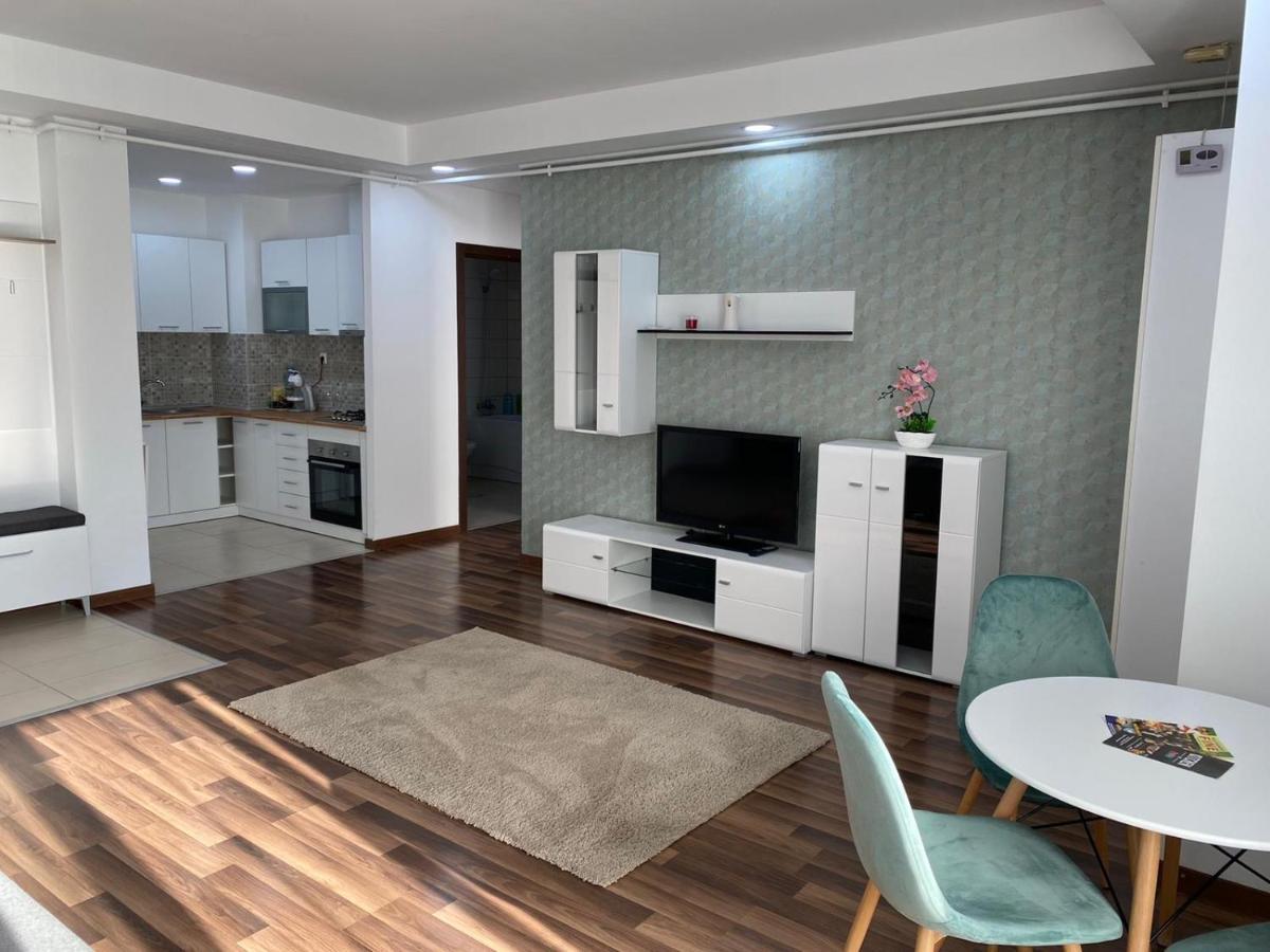 Green Deluxe Apartment Cosmopolis Stefanestii de Jos 외부 사진